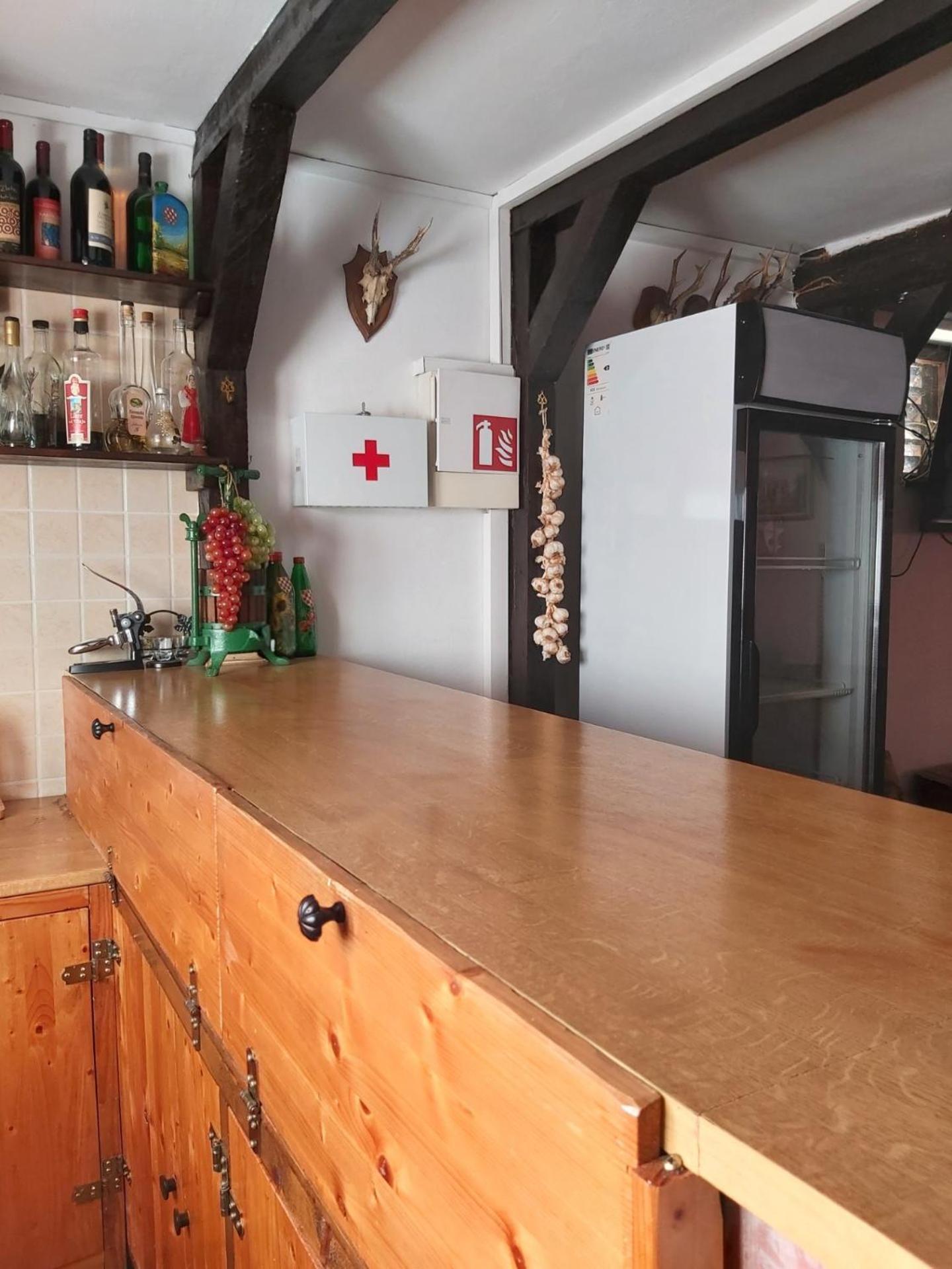 Izletiste Opatovac Pension Buitenkant foto